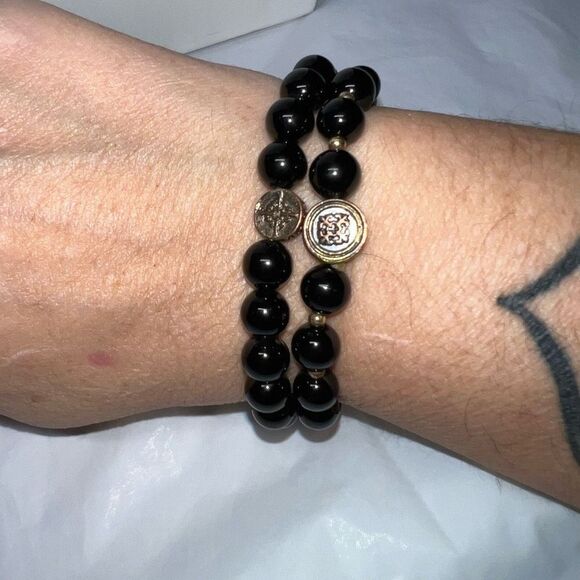 Jane Marie Set of Two Black Glass Bead and Vintage Gold Tone Stretch Bracelets - Picture 1 of 8
